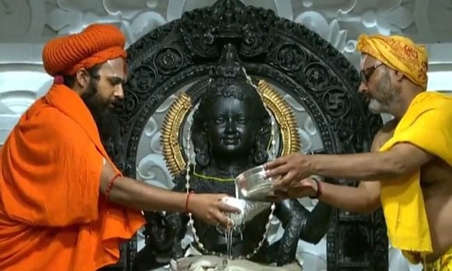 Ramnavmi celebrated with full enthusiasm in India
